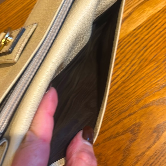 GUCCI Scarlett Monogram Canvas Logo Leather Bi-Fold Wallet. - Picture 7 of 15